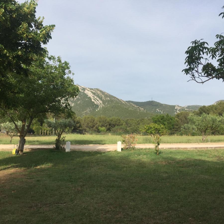 Sur Les Pas De Pagnol Acomodação com café da manhã Aubagne Exterior foto
